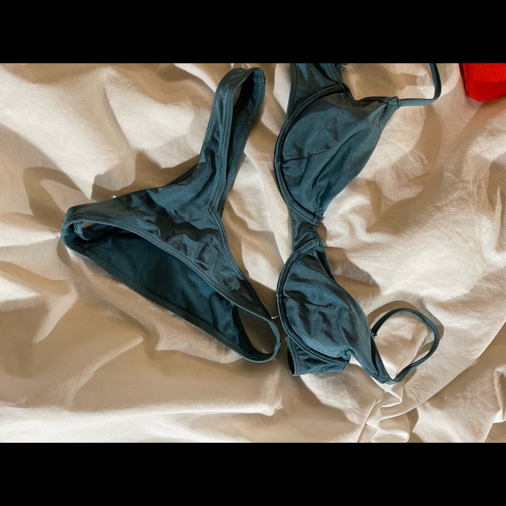 Billabong underwire bikini small australia version